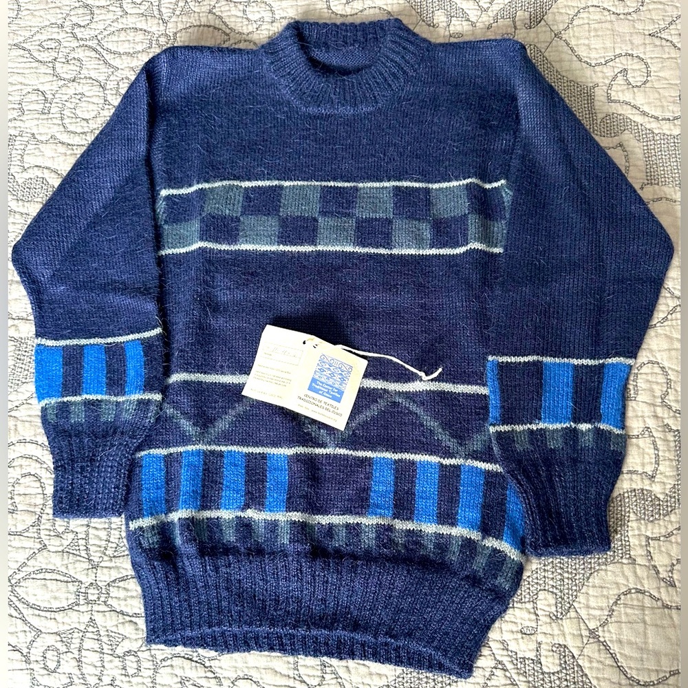 NWT Kids handmade sweater made in Peru, Beautifully made by the local artisans!